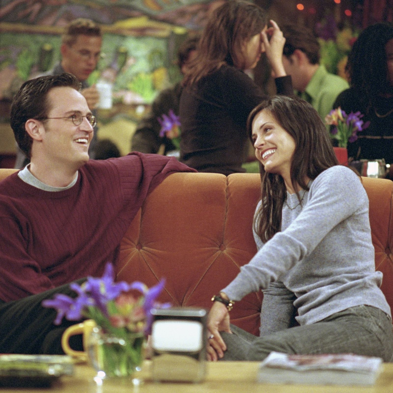 How to Overcome Commitment Issues, According to Couples Therapists