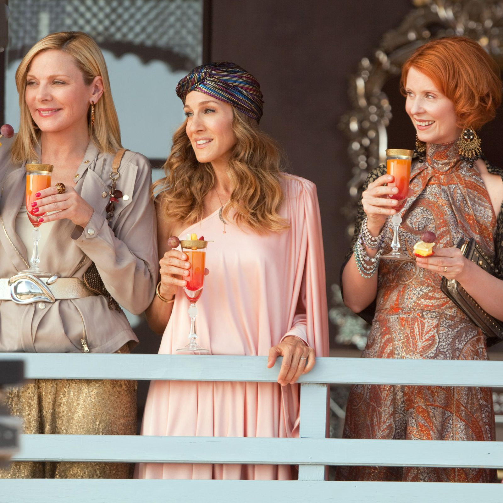 3 Reasons Women Have Stronger Friendships Than Men, According to a Psychologist