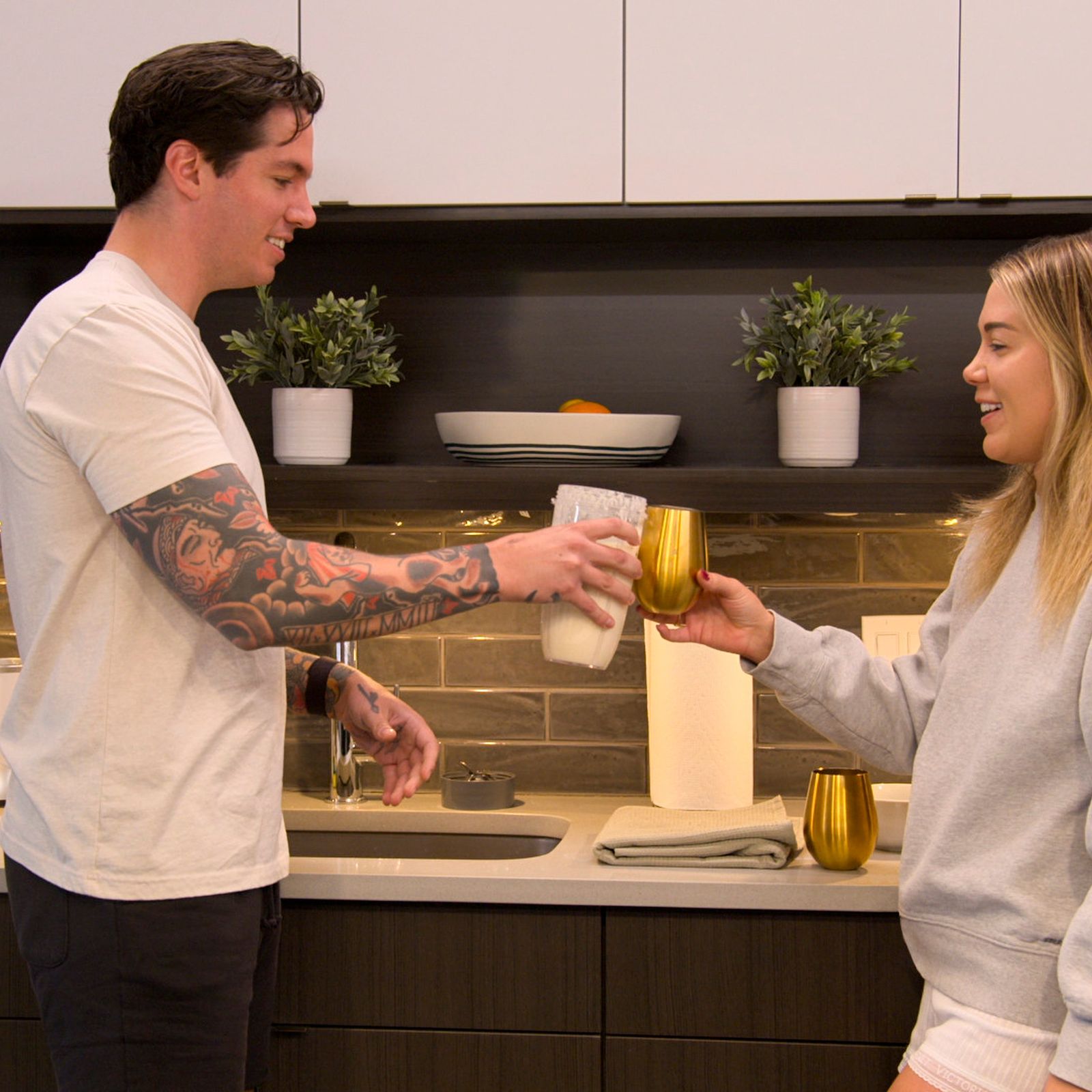 What Nutrition Experts Think About the Viral ‘Love Is Blind’ Chicken Smoothie